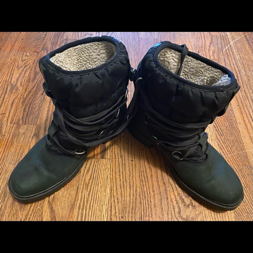 Men's Timberland Size 8 1/2 Cozy Winter Boots